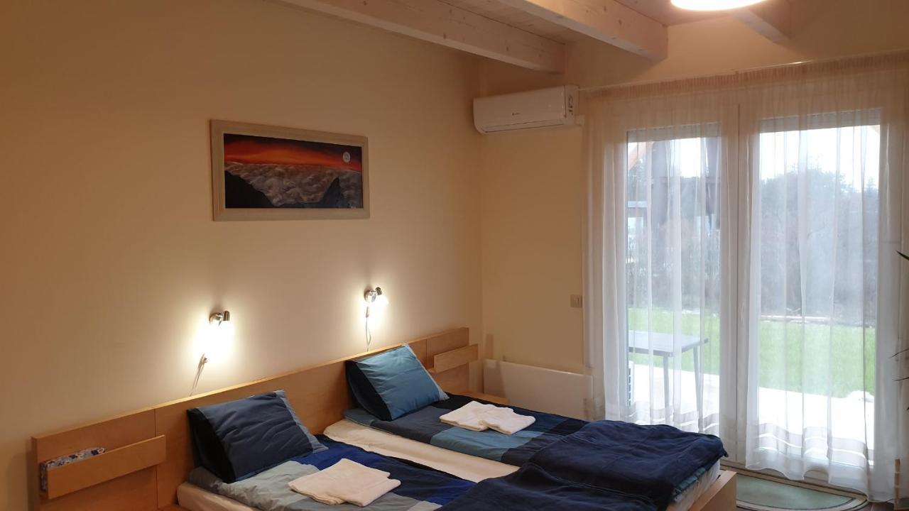 Buzavirag Apartmanhaz Balatonakali Bagian luar foto
